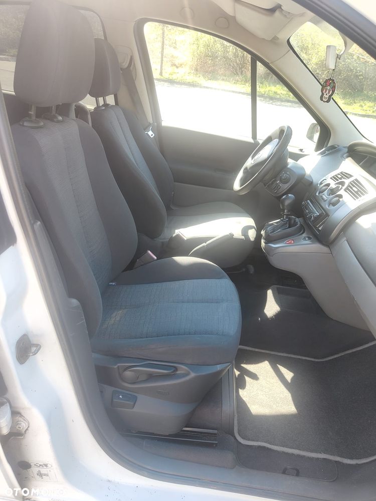 Renault Scenic 1.9 dCi FAP Conquest - 16