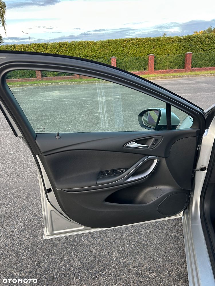 Opel Astra 1.6 CDTI Sport - 20