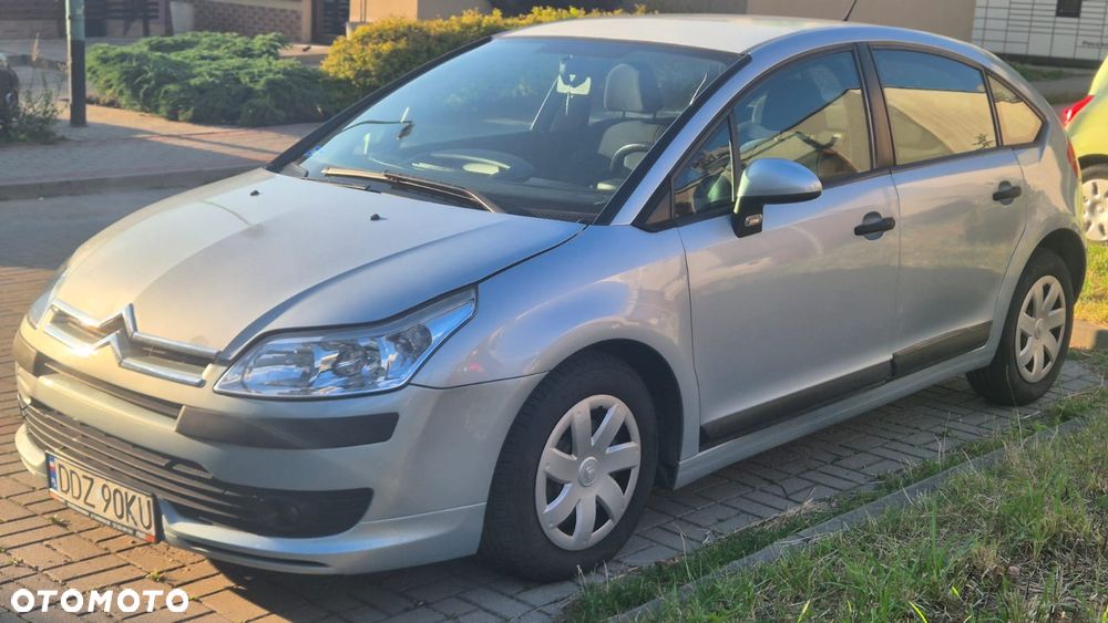 Citroën C4 1.4 16V X - 4