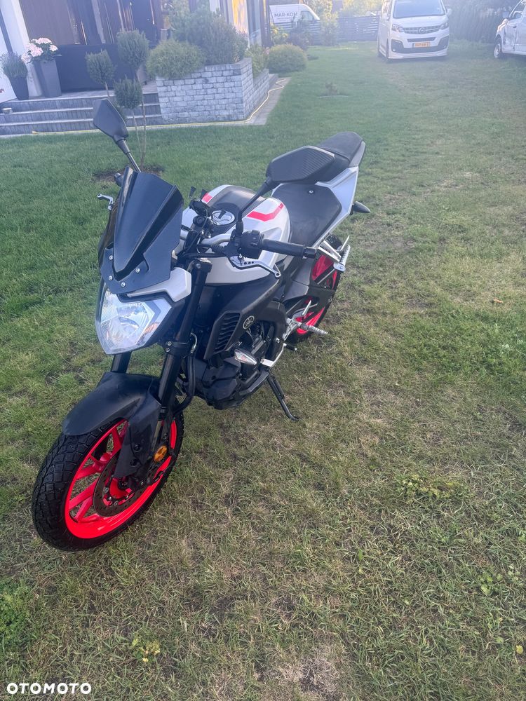 Yamaha MT - 6
