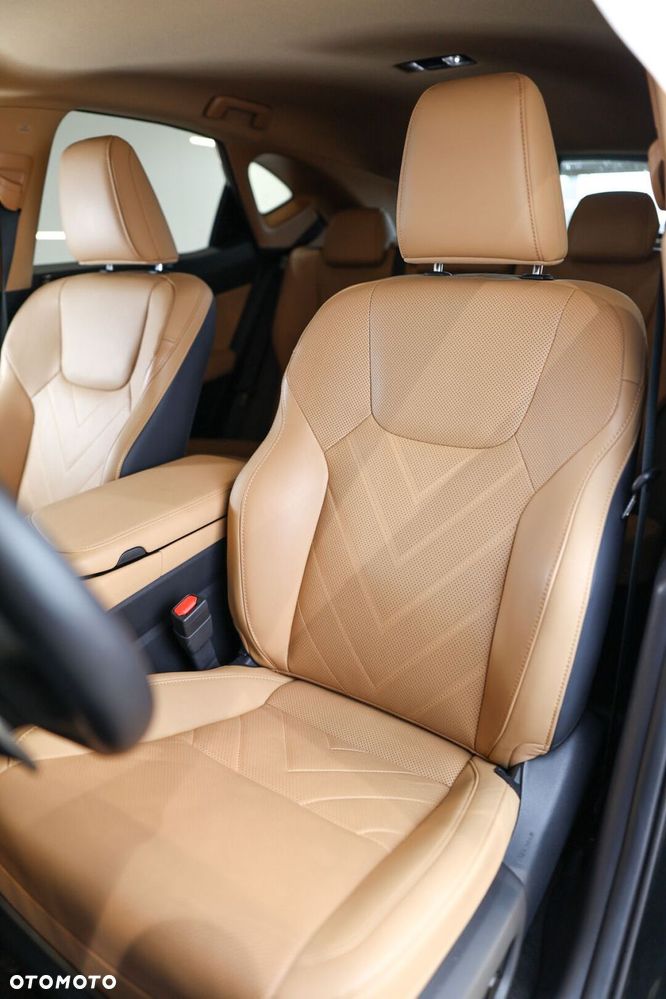 Lexus NX 350h Omotenashi AWD - 8