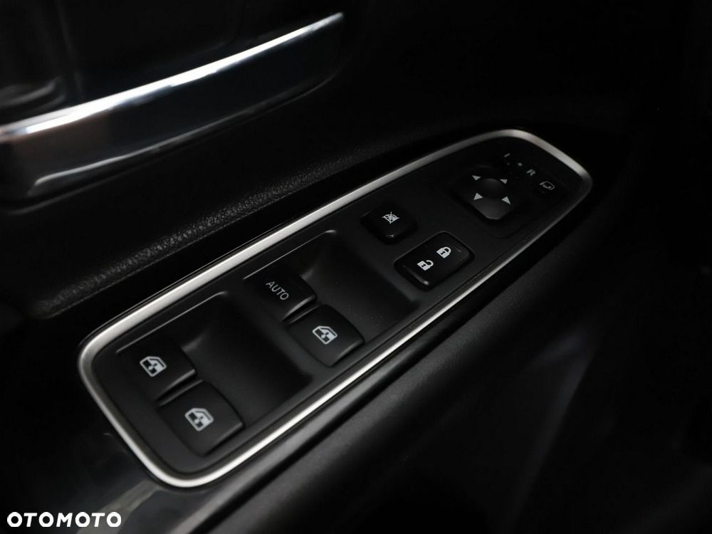 Mitsubishi Outlander Intense + - 36