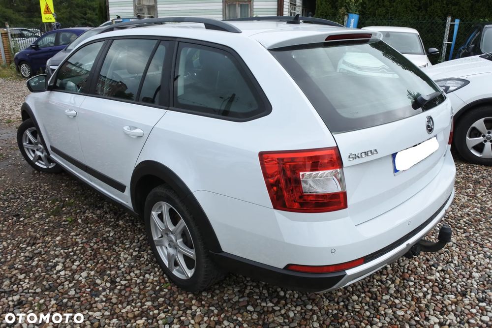 Skoda Octavia Scout 2.0 TDI 4x4 DSG - 4