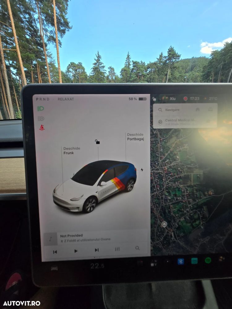 Tesla Model Y - 13