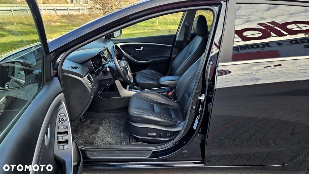 Hyundai i30 1.6 CRDi Automatik Trend - 23