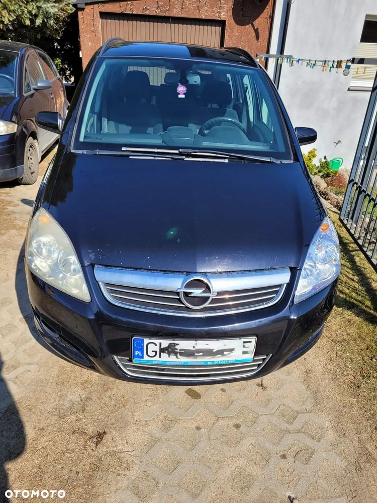 Opel Zafira - 1