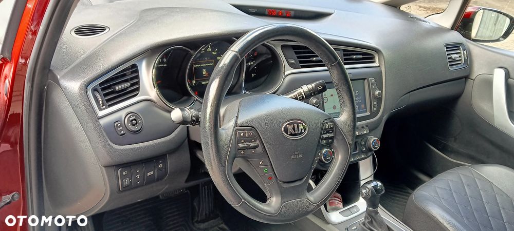 Kia Ceed 1.6 GDI L DCT - 10