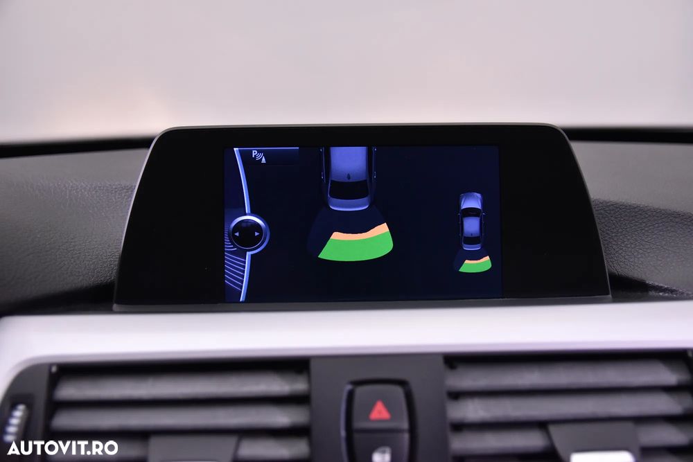 BMW Seria 3 320i Aut. - 19