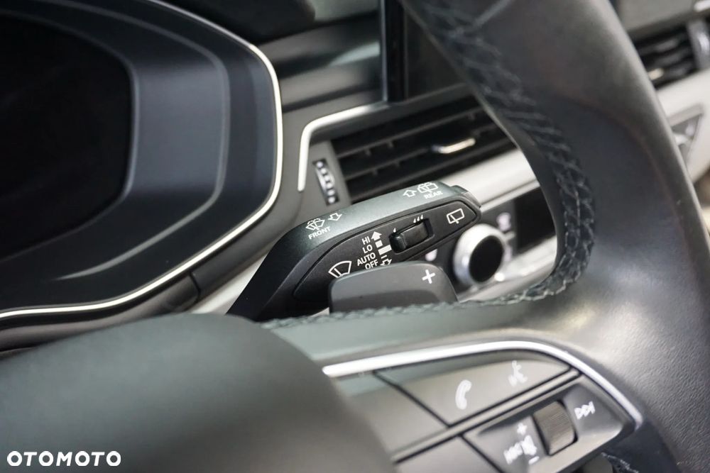 Audi A4 Avant 35 TDI S tronic - 31