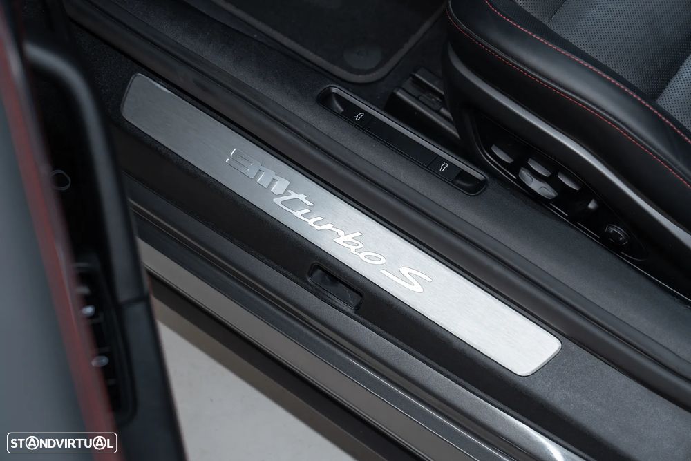 Porsche 911 (992) Turbo S - 25