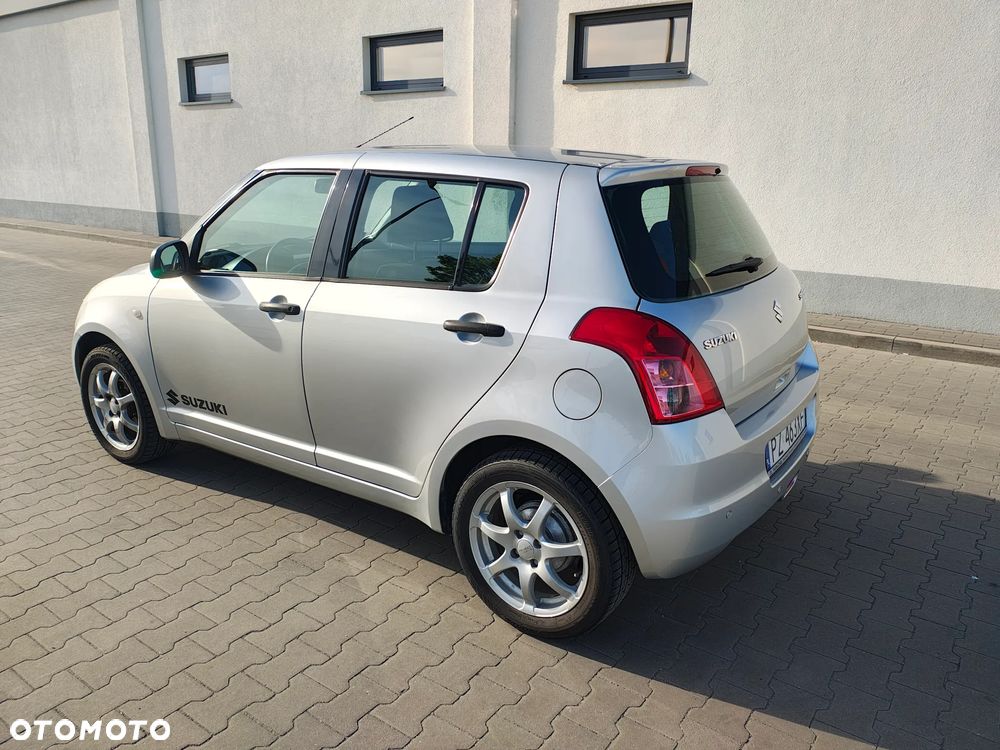 Suzuki Swift 1.3 Club - 5