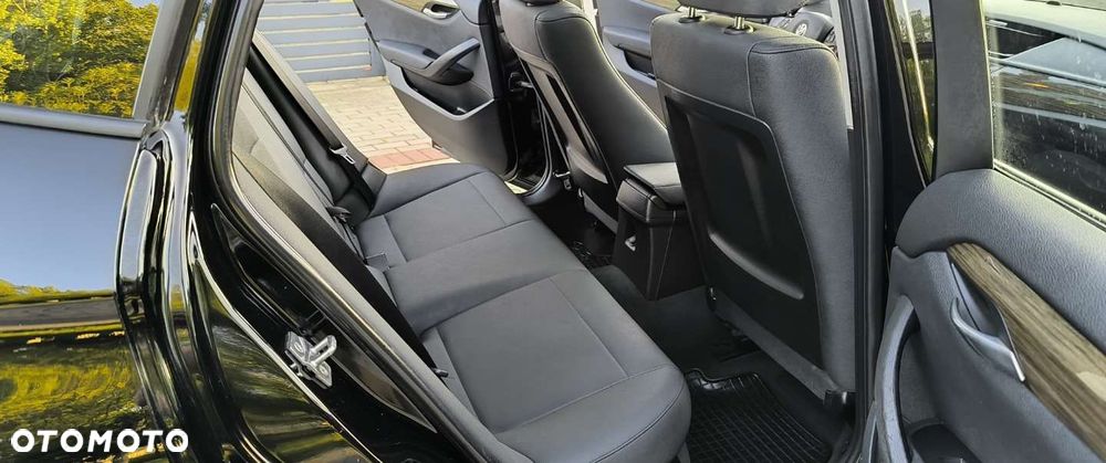 BMW X1 sDrive18i Sport Line - 37