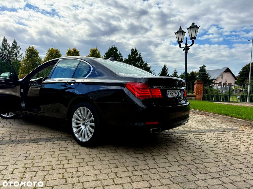 BMW Seria 7 - 2