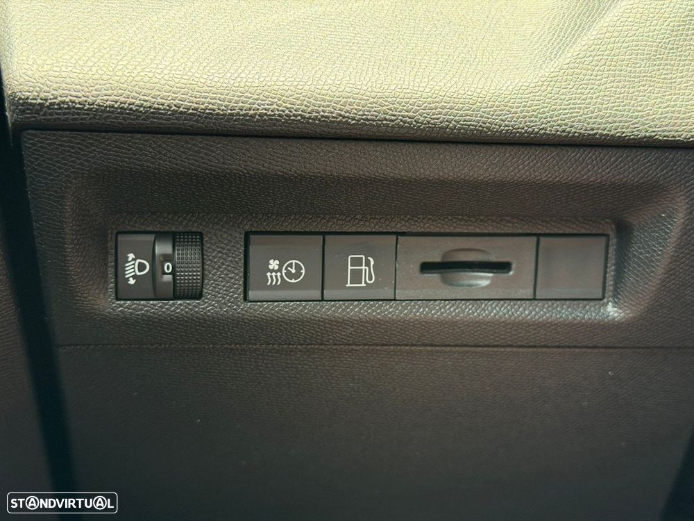 Peugeot 308 SW 1.6 Hybrid Allure Pack e-EAT8 - 25