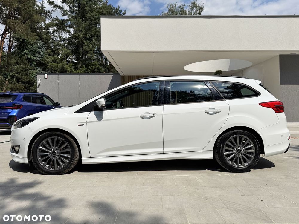 Ford Focus 1.0 EcoBoost Start-Stopp-System ST-LINE - 17