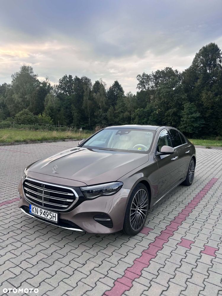 Mercedes-Benz Klasa E 400 PHEV 4-Matic Exclusive 9G-Tronic - 6