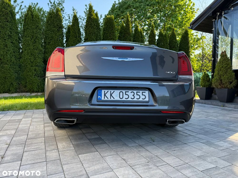 Chrysler 300 - 16