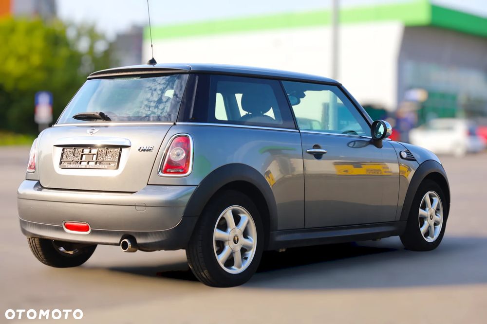 MINI ONE Standard - 5