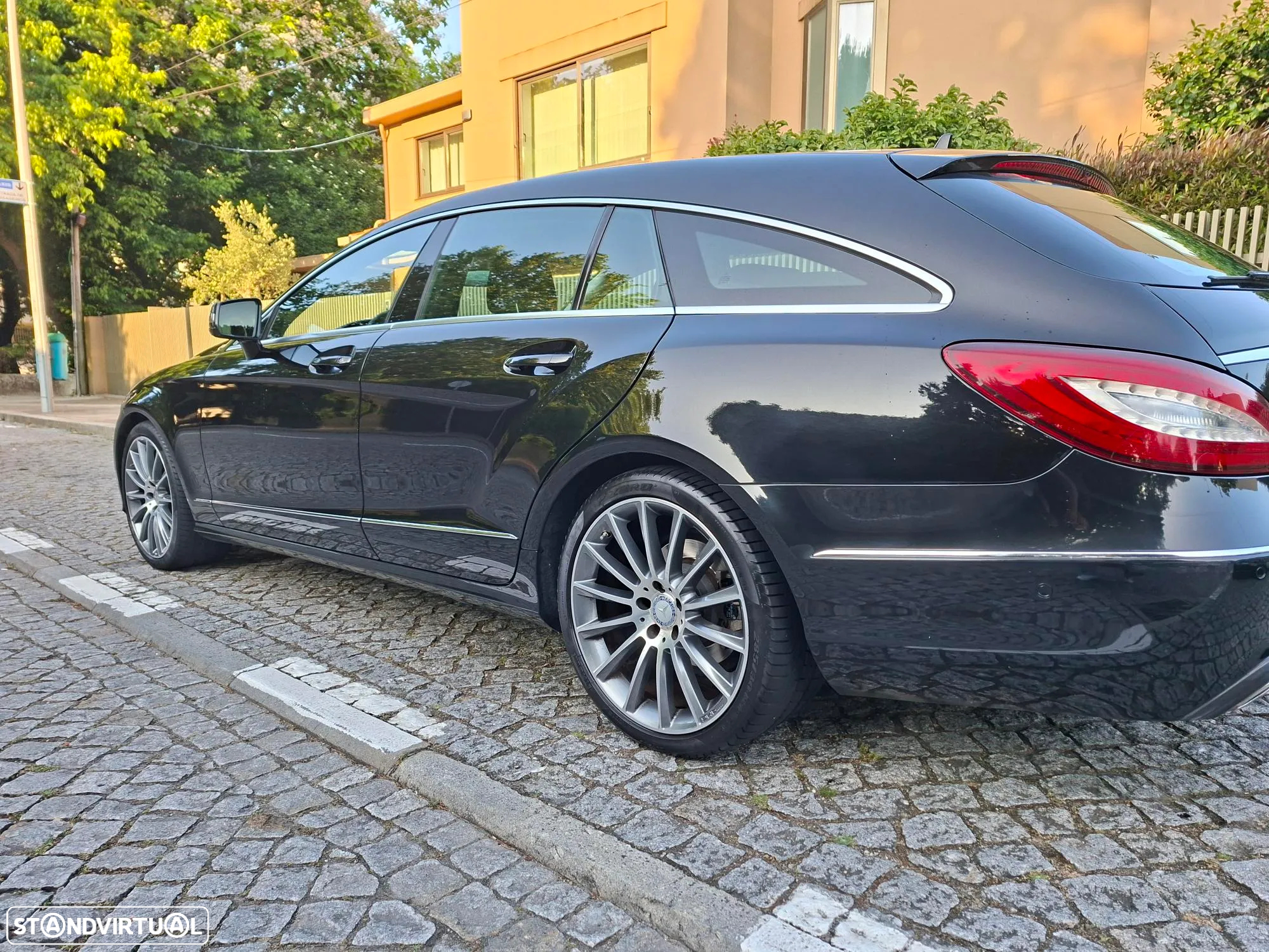 Mercedes-Benz 220 - 2