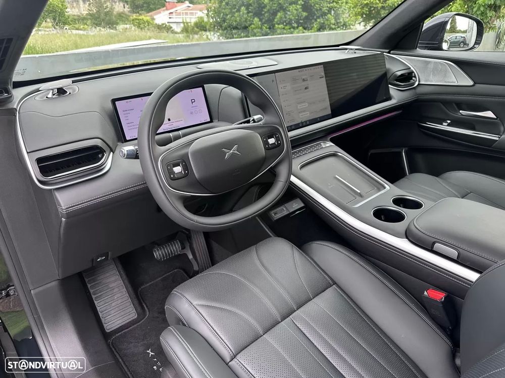 Xpeng G9 98 kWh AWD Performance + Pack Premium - 23