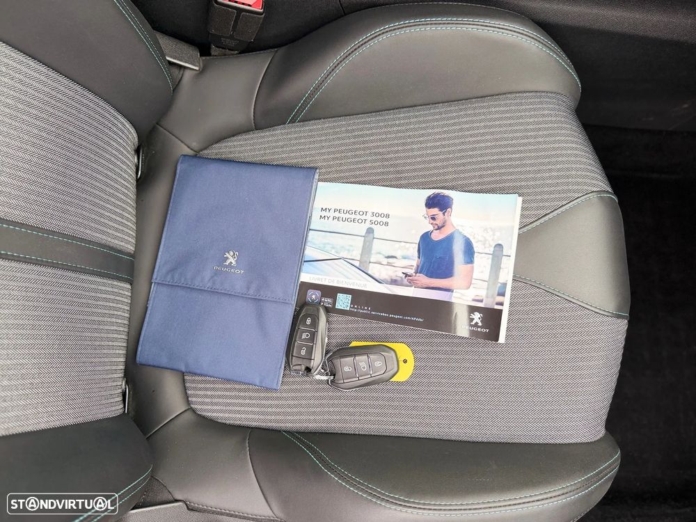 Peugeot 3008 1.6 Hybrid Allure Pack e-EAT8 - 11