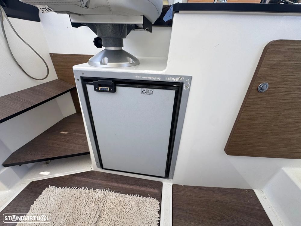 Beneteau Antares 8 - 20