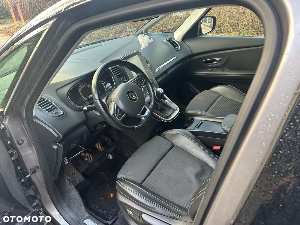 Renault Scenic 1.6 dCi Intens - 10
