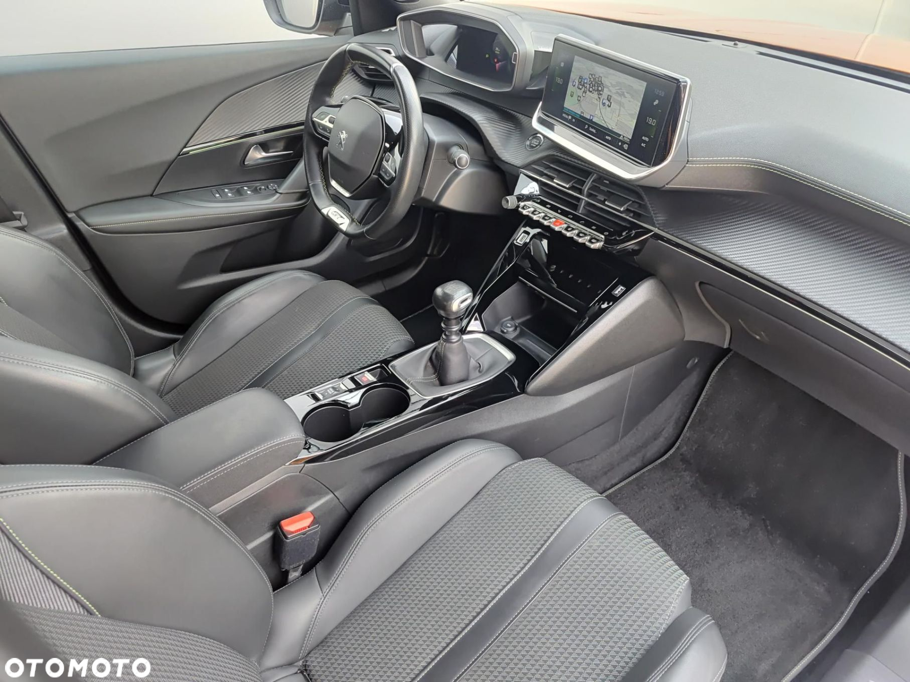 Peugeot 2008 - 22