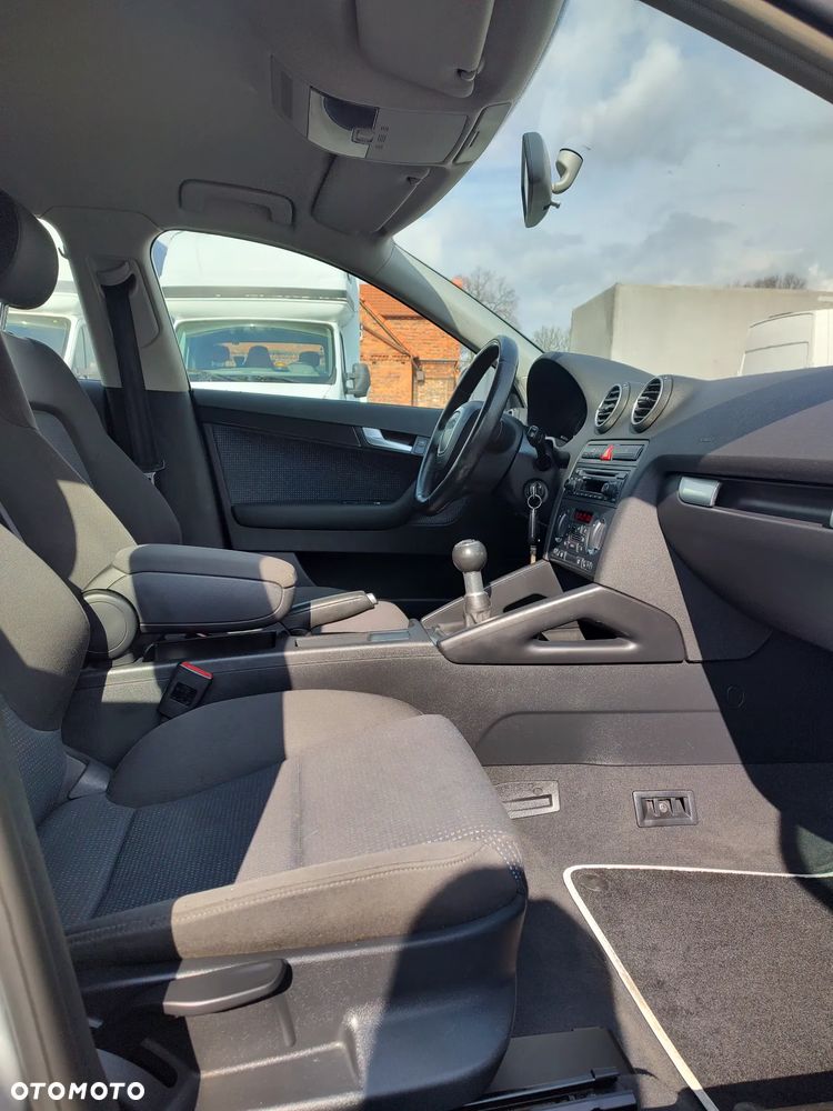 Audi A3 Sportback 2.0 TDI Ambition - 14