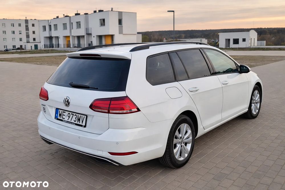 Volkswagen Golf 1.6 TDI (BlueMotion Technology) DSG Comfortline - 2