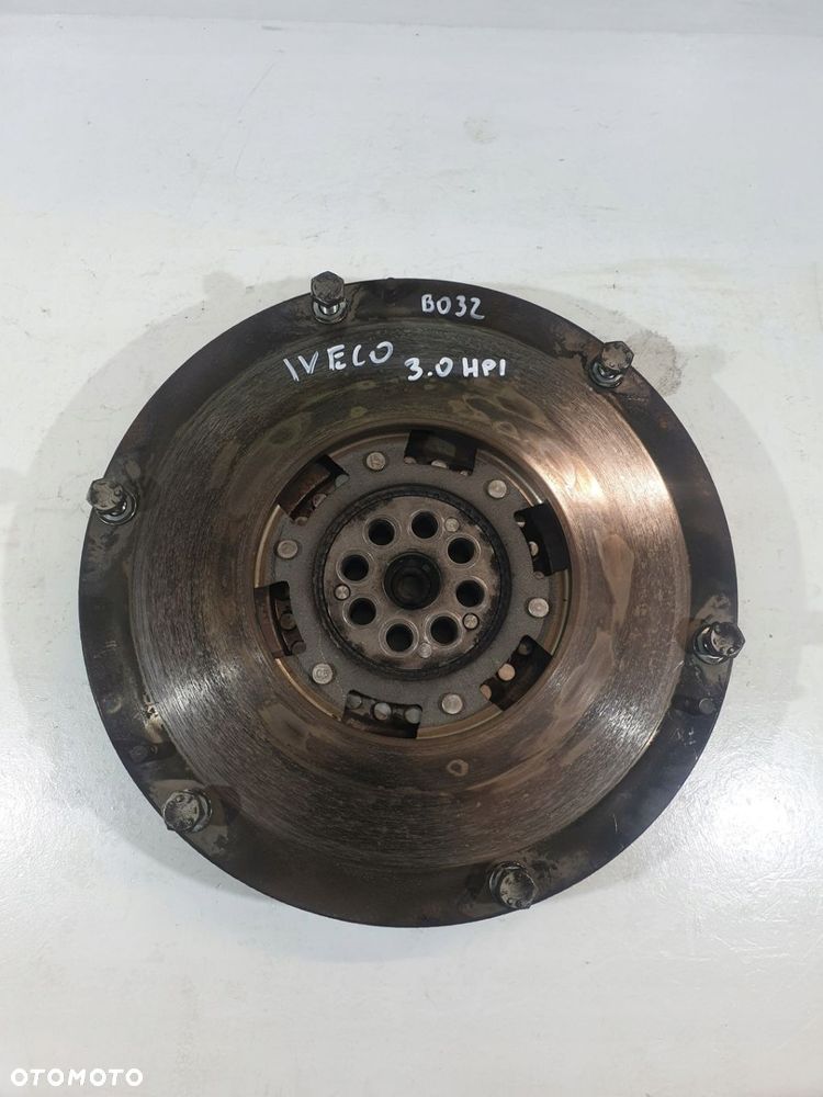 KOŁO DWUMASOWE 504196244 IVECO DAILY 3.0 HPI 06-12 EURO 4 - 1