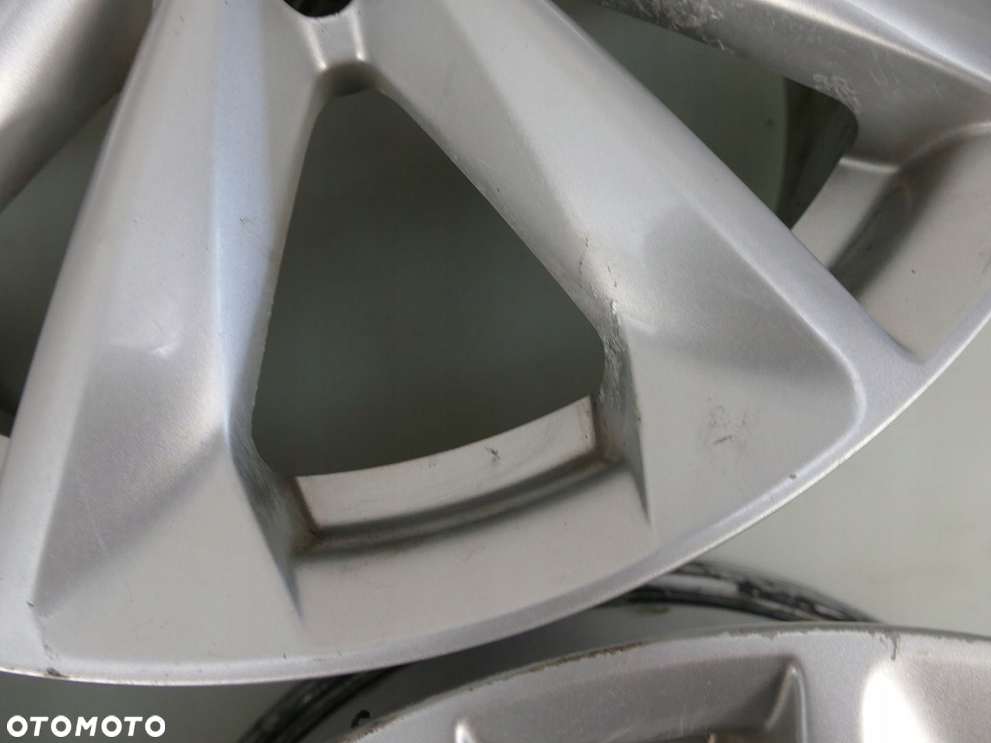 NISSAN QASHQAI J11 FELGI ALUMINIOWE 17" X 7J - 6