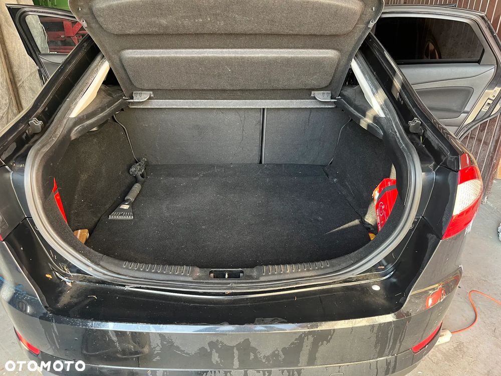 Ford Mondeo 2.0 TDCi Ambiente - 6