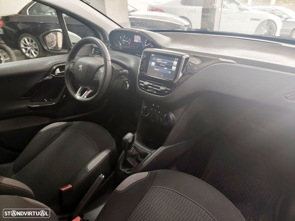 Peugeot 208 1.2 VTi Active - 16