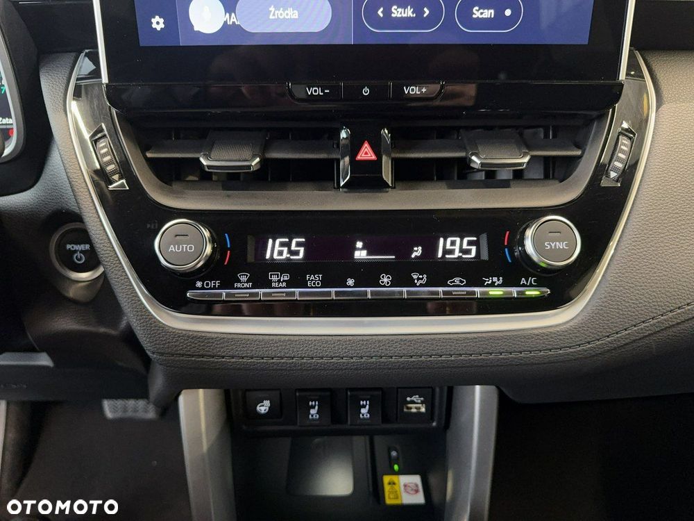 Toyota Corolla Cross - 27