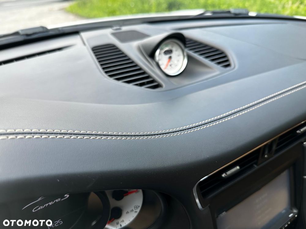 Porsche 911 Carrera S PDK - 16