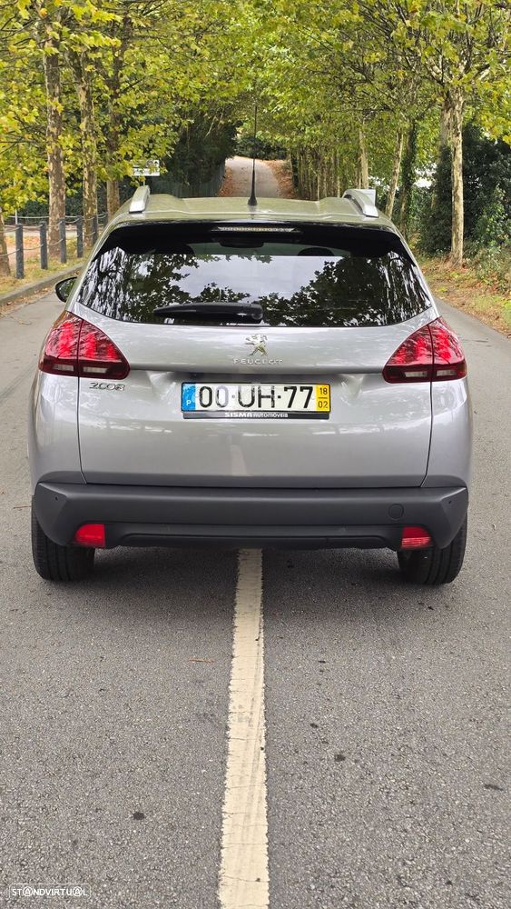 Peugeot 2008 1.2 PureTech Style - 9
