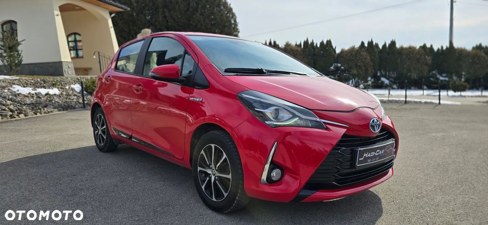 Toyota Yaris Hybrid 100 Premium EU6 - 12