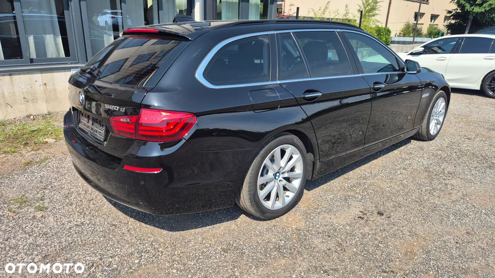 BMW Seria 5 520d xDrive - 3