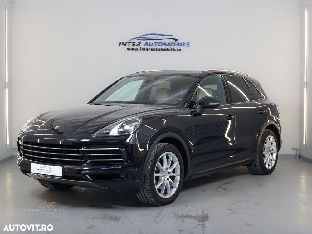 Porsche Cayenne - 1