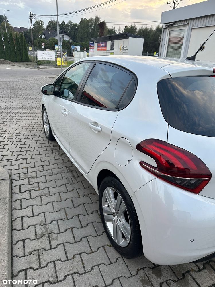 Peugeot 208 1.2 PureTech Active - 5