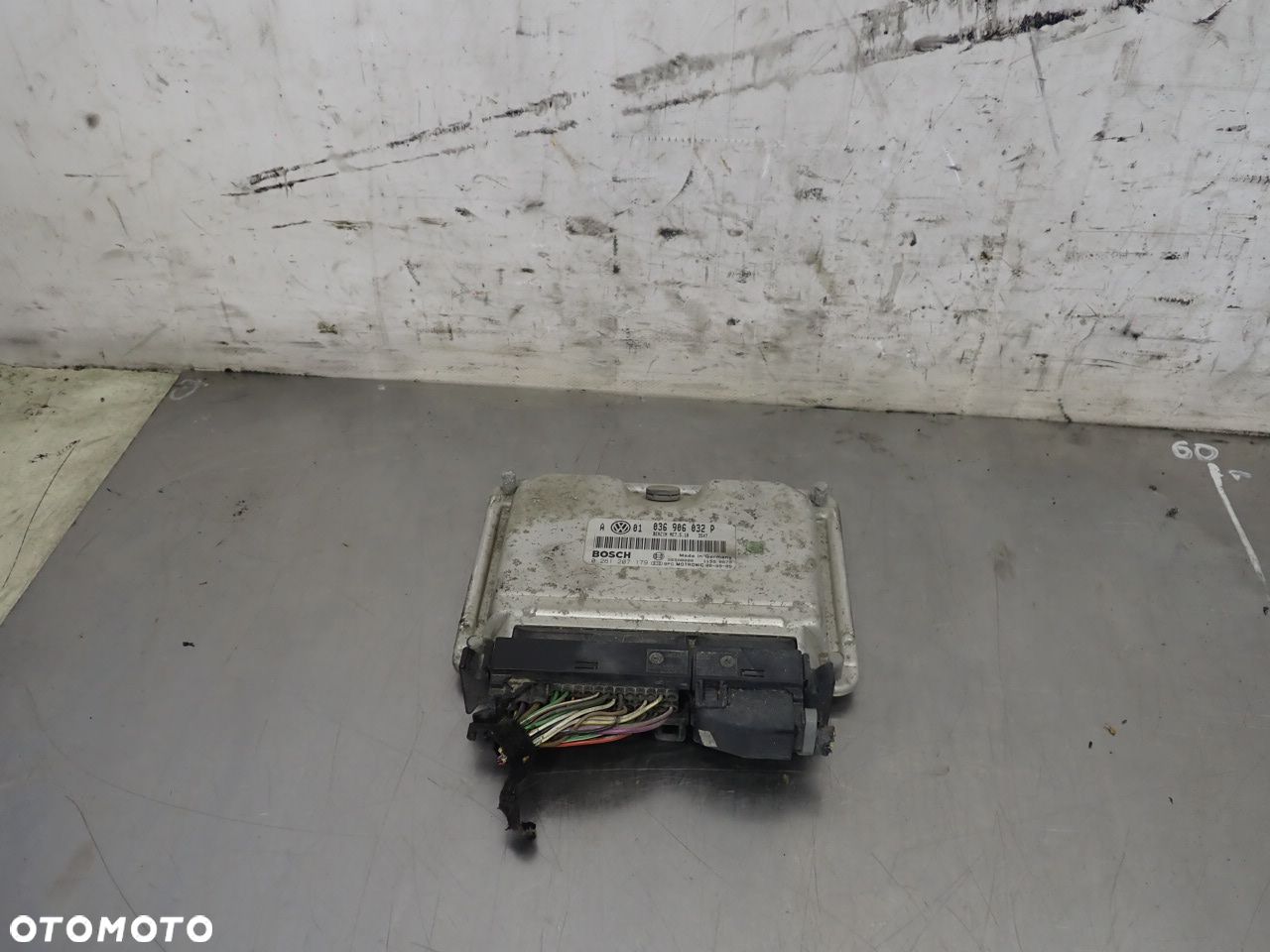 KOMPUTER SILNIKA VOLKSWAGEN GOLF IV 1.4 036906032P - 1