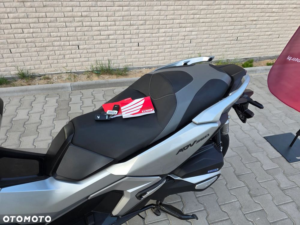 Honda ADV350 - 10