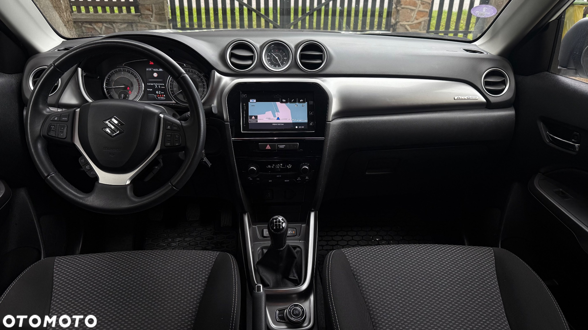Suzuki Vitara 1.0 Boosterjet Premium 4WD - 13