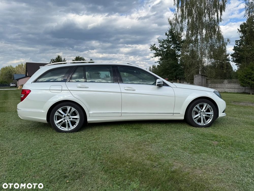 Mercedes-Benz Klasa C 180 CGI BlueEff Avantgarde - 8