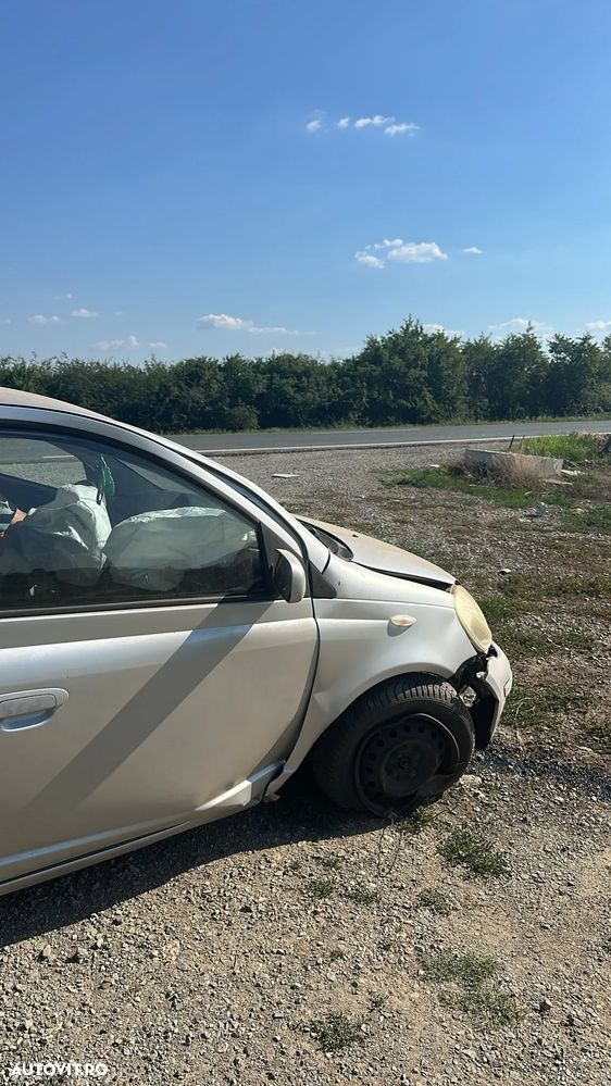 Toyota Yaris 1.4 D-4D Base AC - 3
