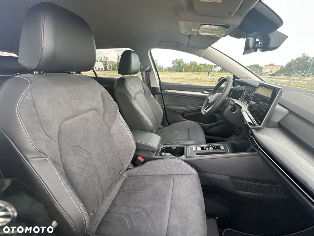Volkswagen Golf Variant 1.5 eTSI mHEV Business DSG - 14