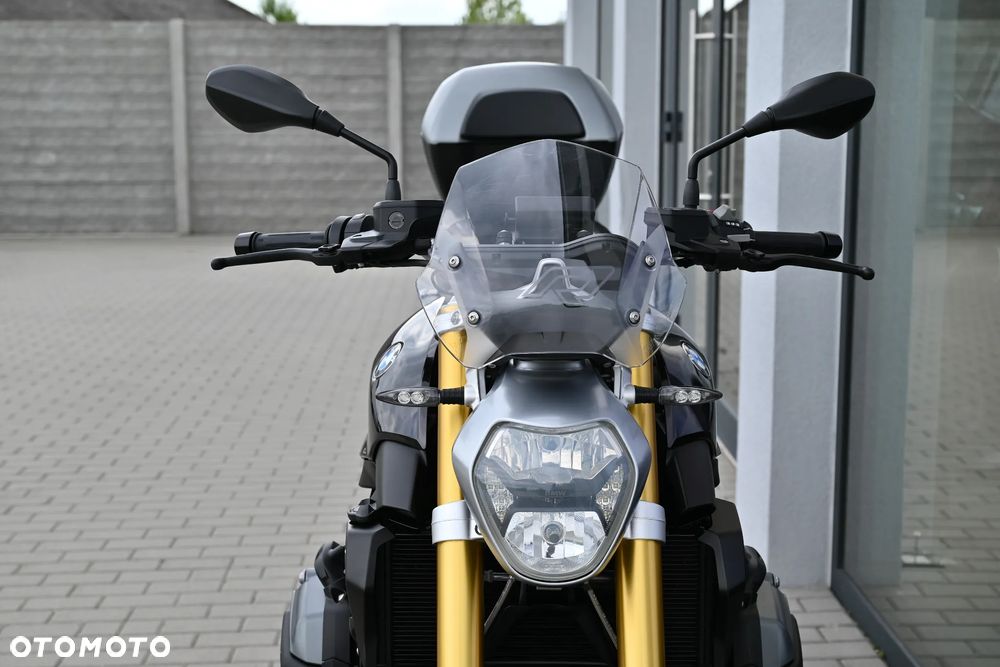 BMW R - 6