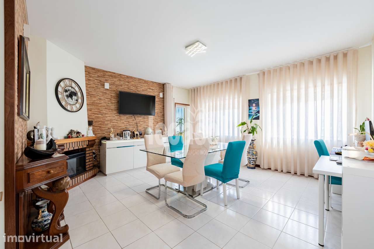 Apartamento T2 em Vila de Prado, €249.999