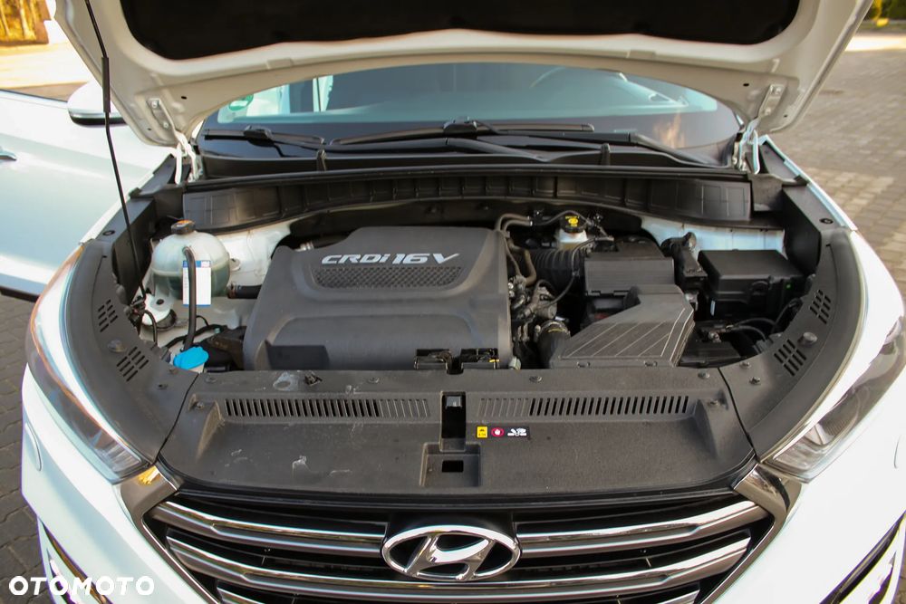 Hyundai Tucson 2.0 CRDI 4WD Automatik Premium - 40